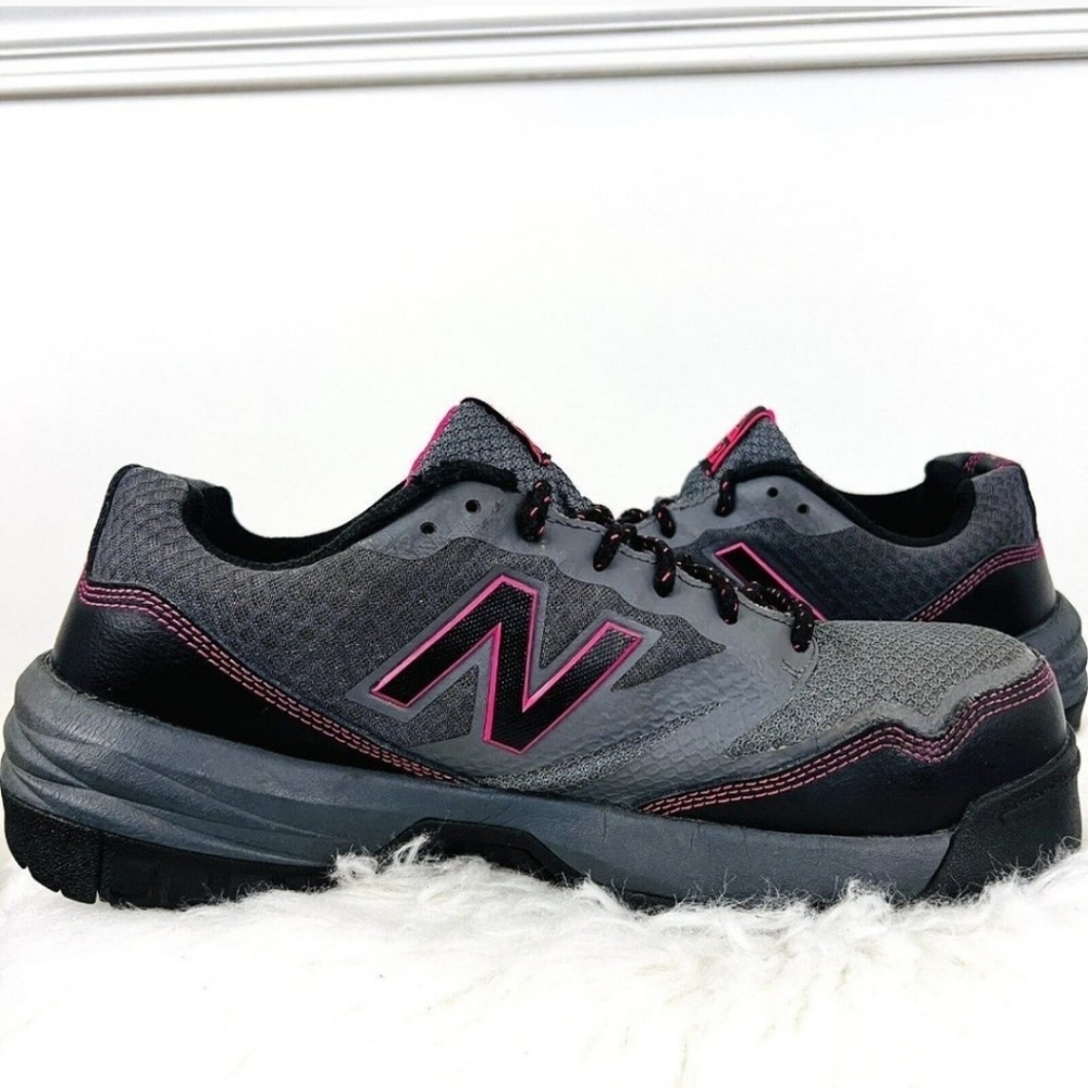 Size 10.5 New Balance Women's Shoes
